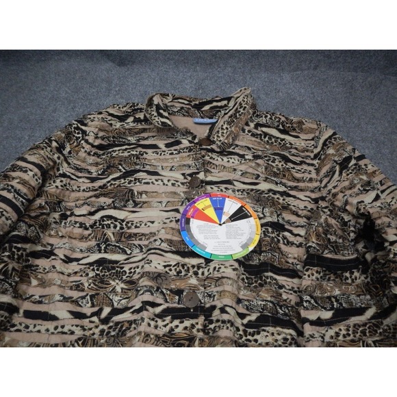 Liz Claiborne Blouse Top Women's Plus Size 2X Beige Leopard Print Button Up - Picture 2 of 7
